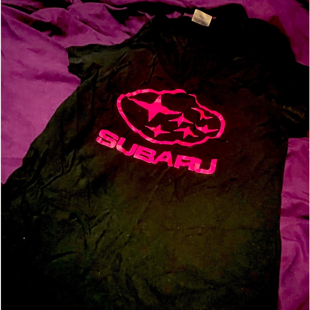 Subaru V-Neck